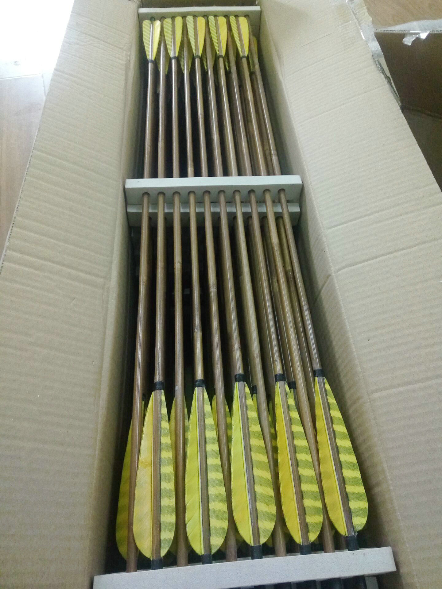 bamboo arrows with 5inch stripe feather